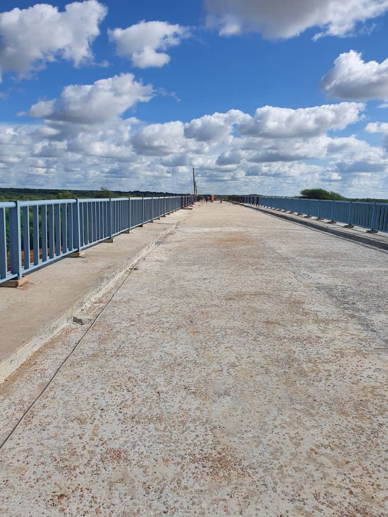 Pont moderne - Sécurité routière