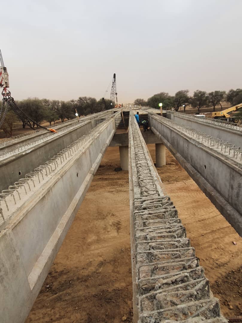 Construction du pont - Infrastructures routières